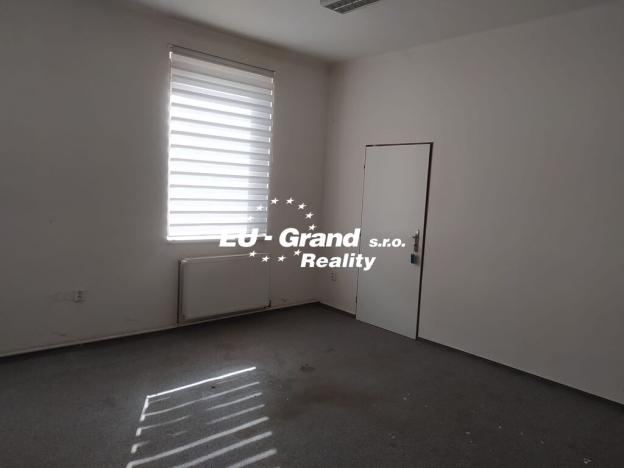 Pronájem kanceláře, Zákupy, 250 m2