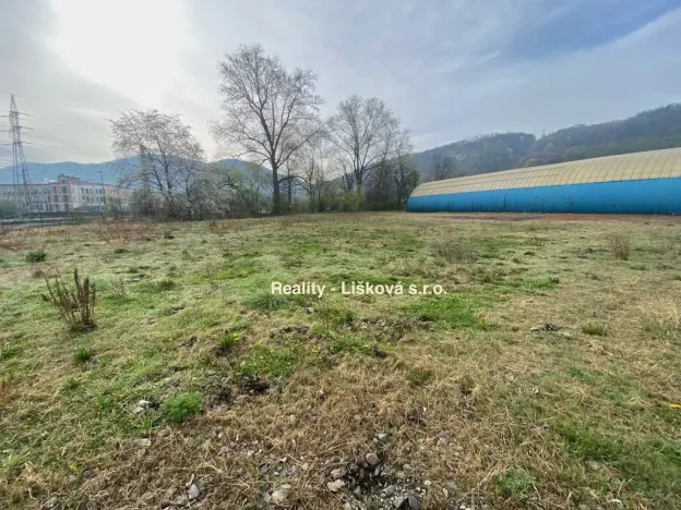 Pronájem pozemku pro komerční výstavbu, Velké Březno, 3600 m2