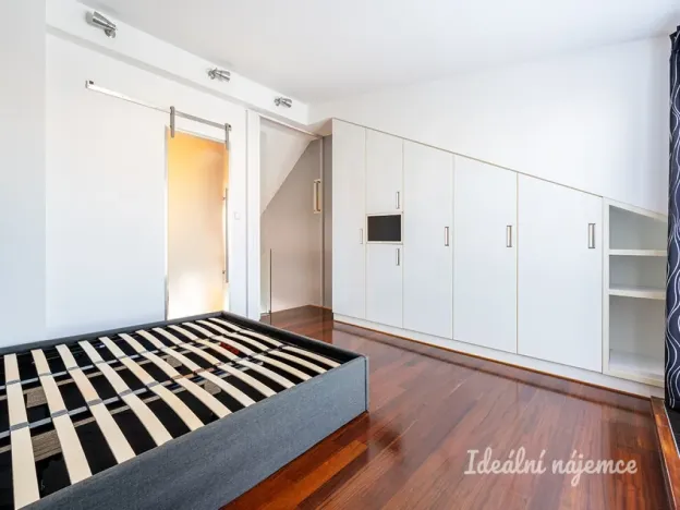 Pronájem bytu 3+kk, Praha - Smíchov, Staropramenná, 78 m2