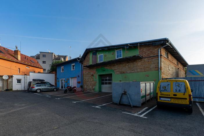 Prodej skladu, Plzeň, Na Roudné, 1982 m2