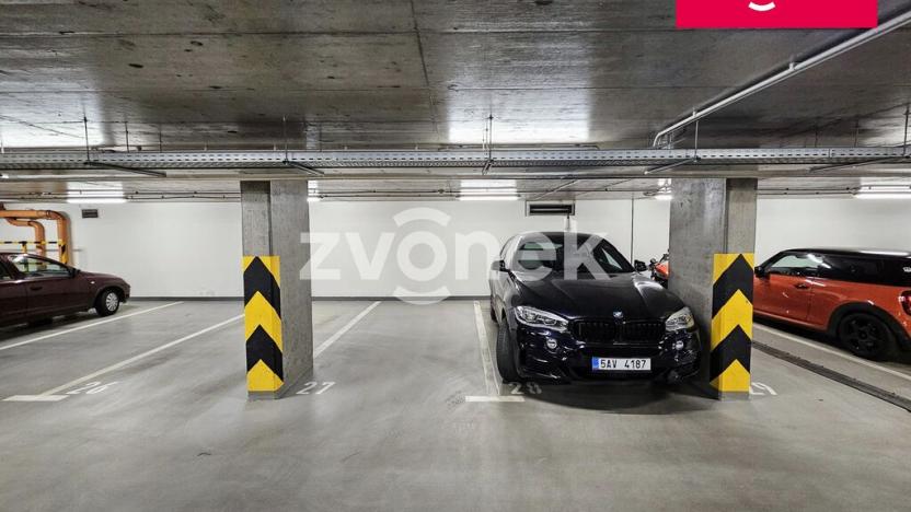 Pronájem garáže, Praha - Žižkov, 14 m2
