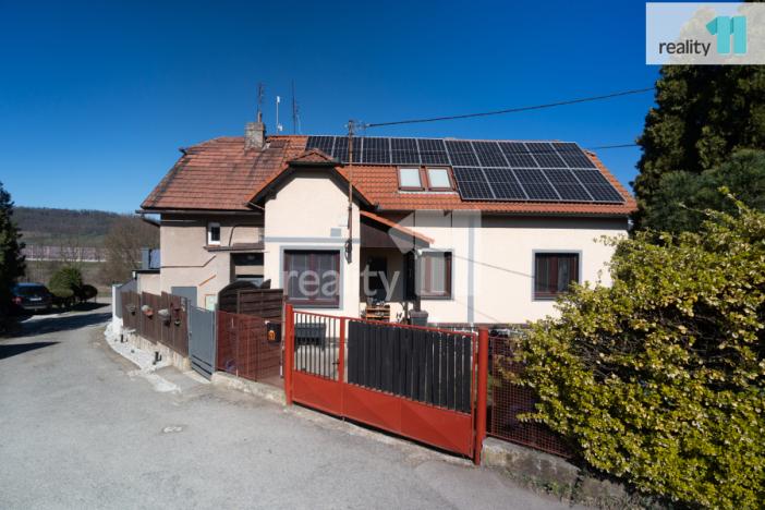 Prodej rodinného domu, Bavoryně, 150 m2
