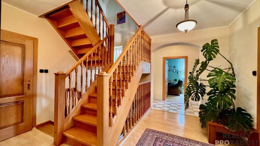 Prodej rodinného domu, Psáry, Pod Vápenkou, 226 m2