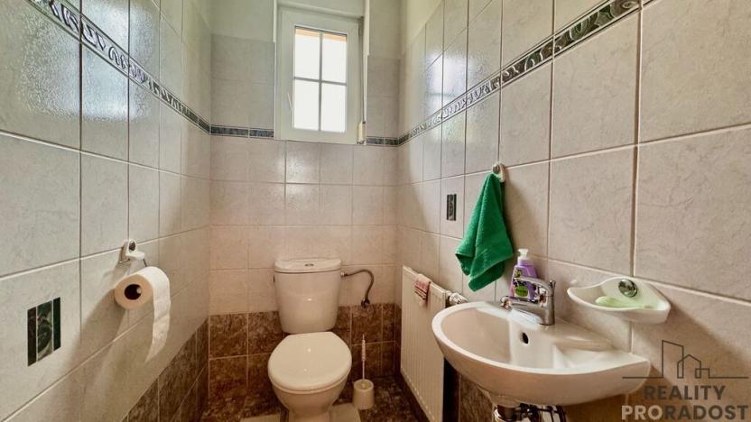 Prodej rodinného domu, Psáry, Pod Vápenkou, 226 m2