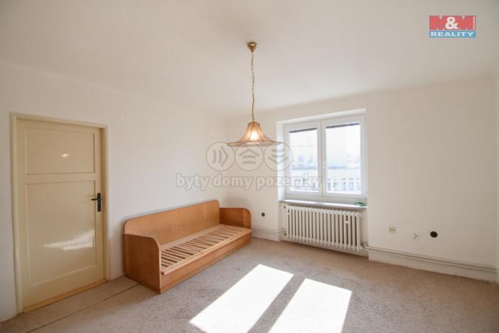 Pronájem bytu 3+1, Rožnov pod Radhoštěm, Náměstí Míru, 70 m2