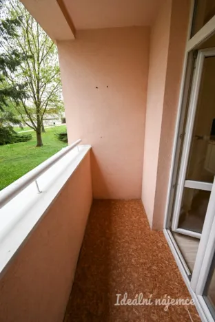 Pronájem bytu 1+1, Brno - Lesná, Halasovo náměstí, 29 m2
