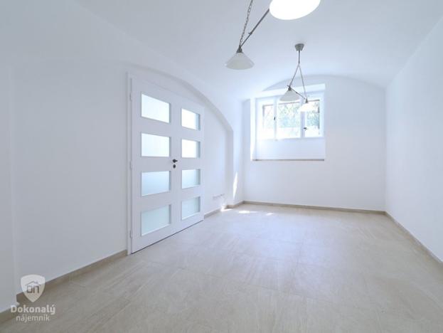 Pronájem bytu 2+kk, Praha - Vinohrady, Koperníkova, 45 m2