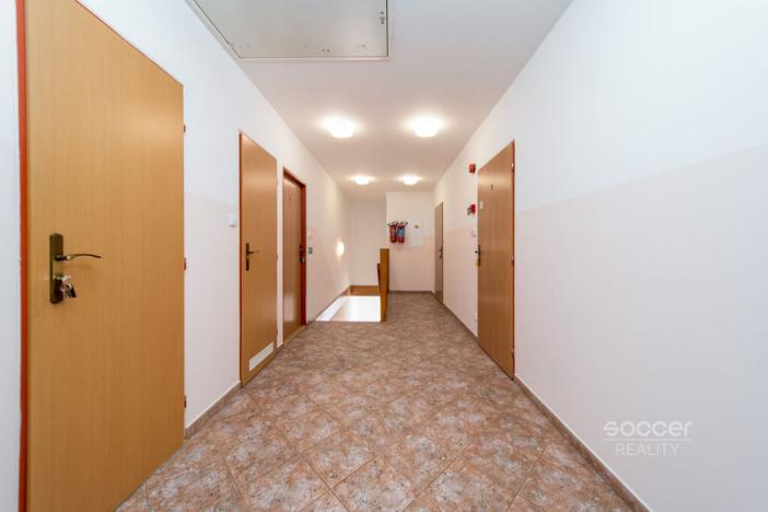 Pronájem kanceláře, Jesenice, Říčanská, 123 m2