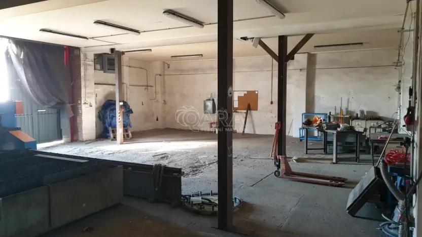 Pronájem skladu, Židněves, 403 m2