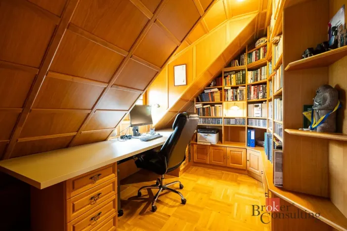 Prodej rodinného domu, Benešov, Zapova, 270 m2