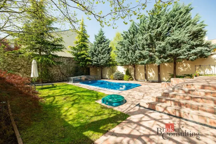 Prodej rodinného domu, Benešov, Zapova, 270 m2