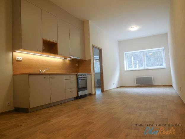 Pronájem bytu 2+kk, Adamov, Nádražní, 51 m2