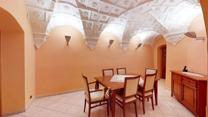 Pronájem atypického bytu, Olomouc, Purkrabská, 360 m2