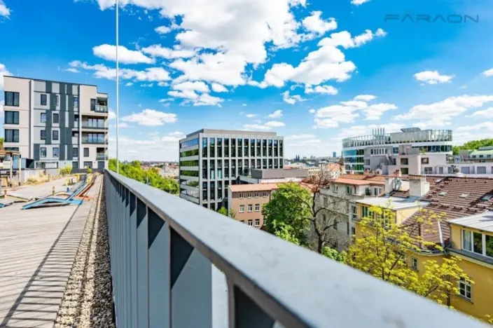 Pronájem bytu 3+kk, Praha - Smíchov, Grafická, 74 m2