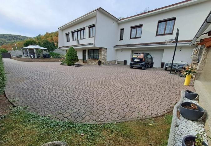 Prodej vícegeneračního domu, Srbsko, K Vodopádům, 350 m2