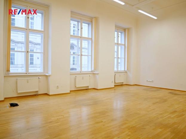 Pronájem kanceláře, Praha - Malá Strana, Karmelitská, 41 m2