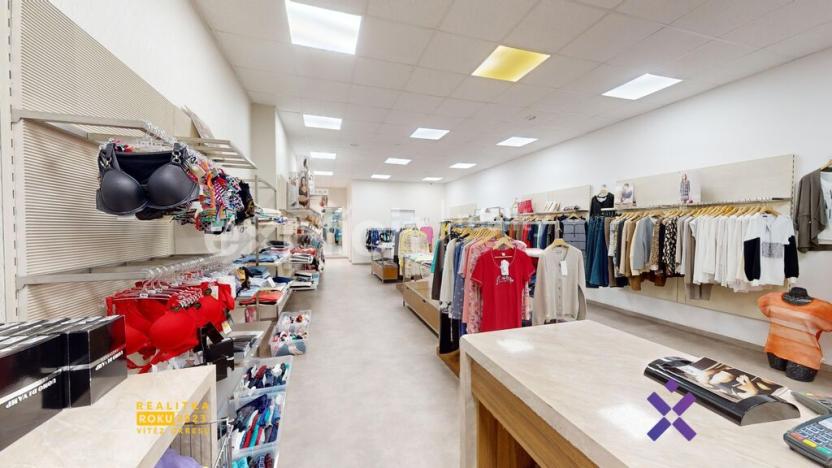 Pronájem obchodního prostoru, Luhačovice, Masarykova, 112 m2