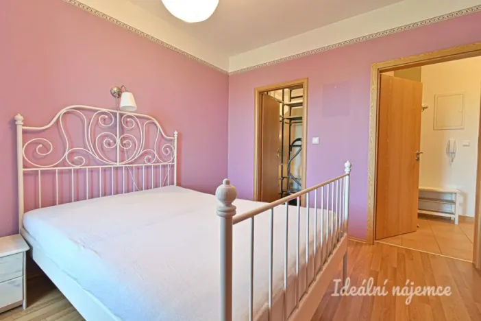 Pronájem bytu 2+kk, Brno - Žebětín, Říčanská, 47 m2