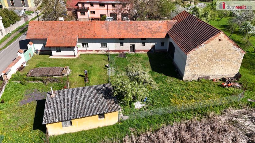 Prodej rodinného domu, Vinařice, 485 m2