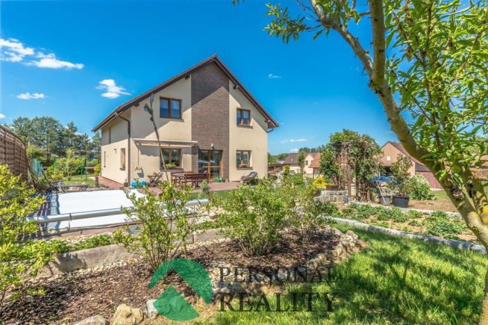 Prodej rodinného domu, Tachlovice, Karlštejnská, 208 m2