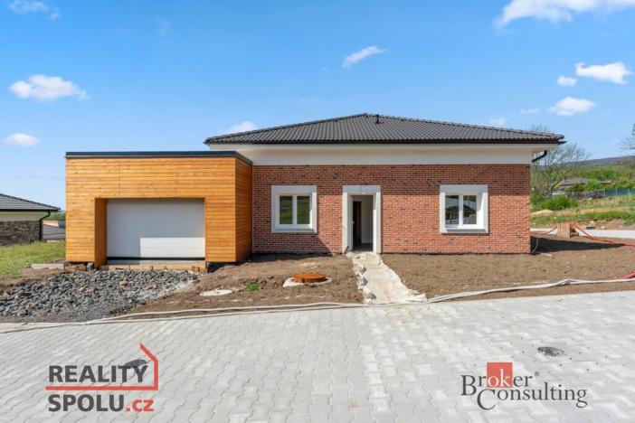 Prodej rodinného domu, Košťany, K zámku, 132 m2