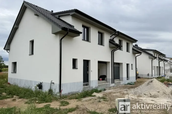 Prodej rodinného domu, Dolní Beřkovice - Vliněves, 127 m2
