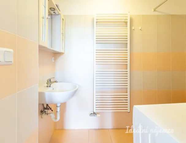 Pronájem bytu 2+kk, Praha - Vršovice, Tolstého, 56 m2