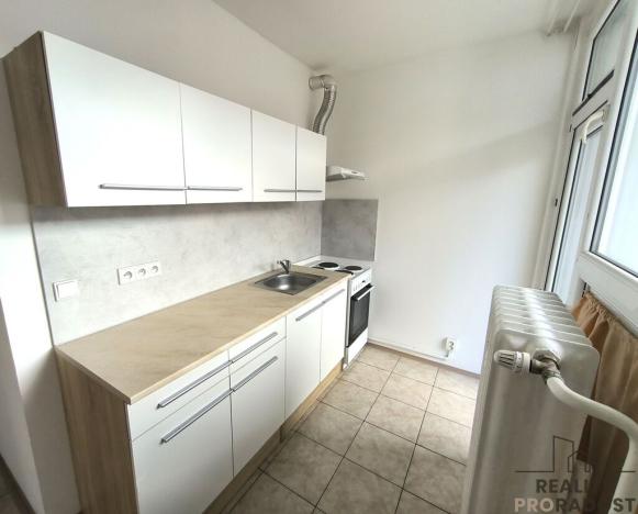 Pronájem bytu 2+1, Bílina, Teplická, 40 m2