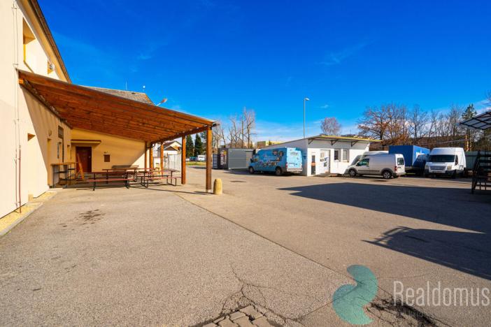 Prodej obchodního prostoru, Český Krumlov, Nádražní, 2656 m2