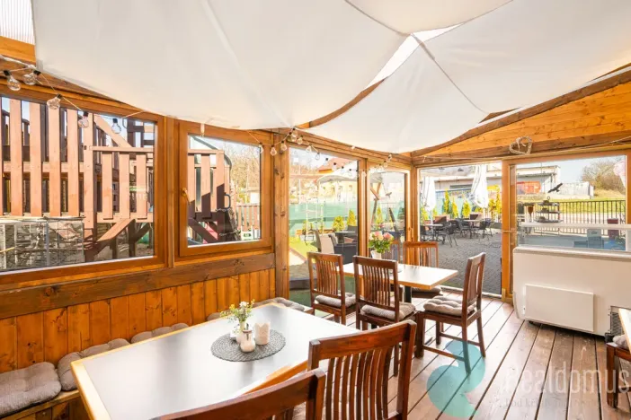 Prodej obchodního prostoru, Český Krumlov, Nádražní, 2656 m2