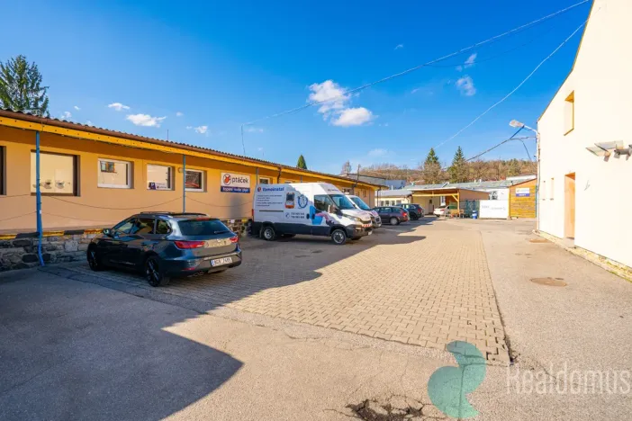 Prodej obchodního prostoru, Český Krumlov, Nádražní, 2656 m2