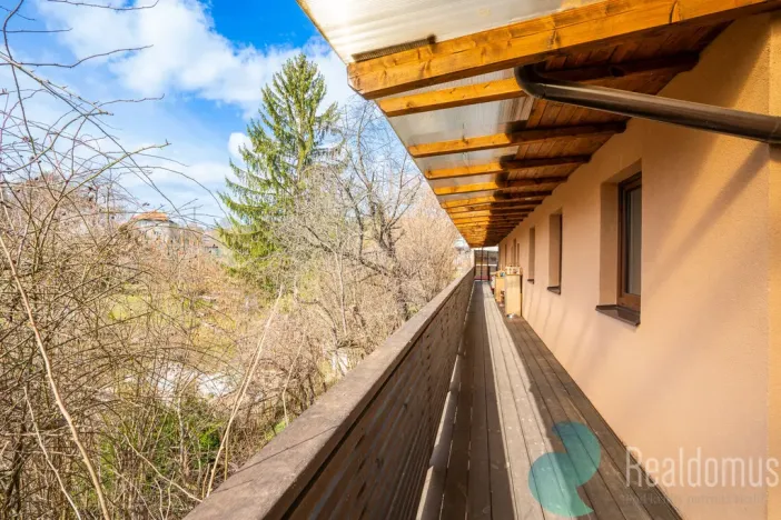 Prodej obchodního prostoru, Český Krumlov, Nádražní, 2656 m2