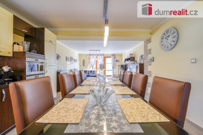 Prodej rodinného domu, Lenešice, Komenského, 287 m2