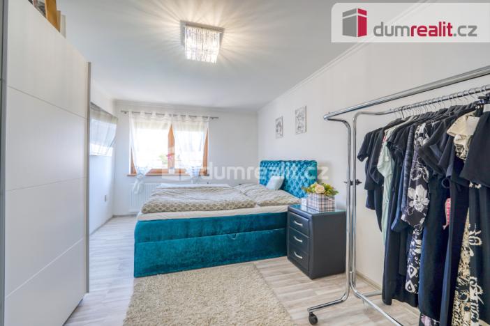 Prodej rodinného domu, Lenešice, Komenského, 287 m2