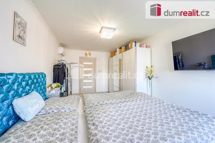 Prodej rodinného domu, Lenešice, Komenského, 287 m2