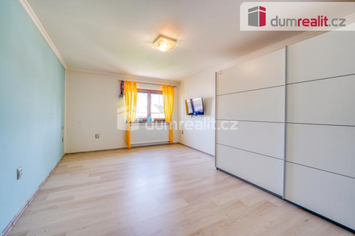 Prodej rodinného domu, Lenešice, Komenského, 287 m2