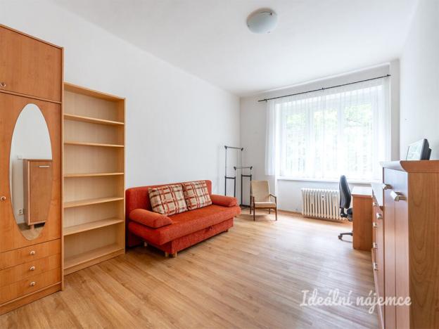 Pronájem bytu 1+1, Praha - Vršovice, Jakutská, 35 m2