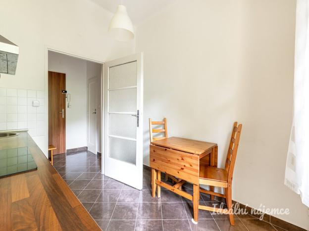Pronájem bytu 1+1, Praha - Vršovice, Jakutská, 35 m2