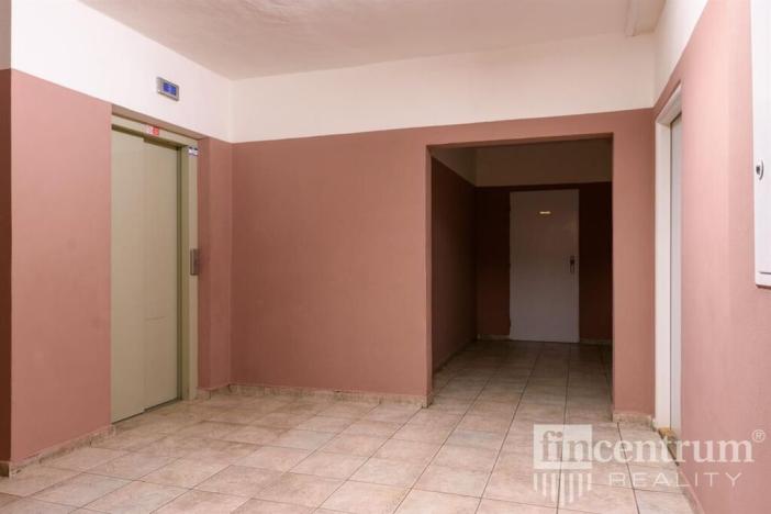 Prodej činžovního domu, Bruntál, Šmilovského, 3932 m2