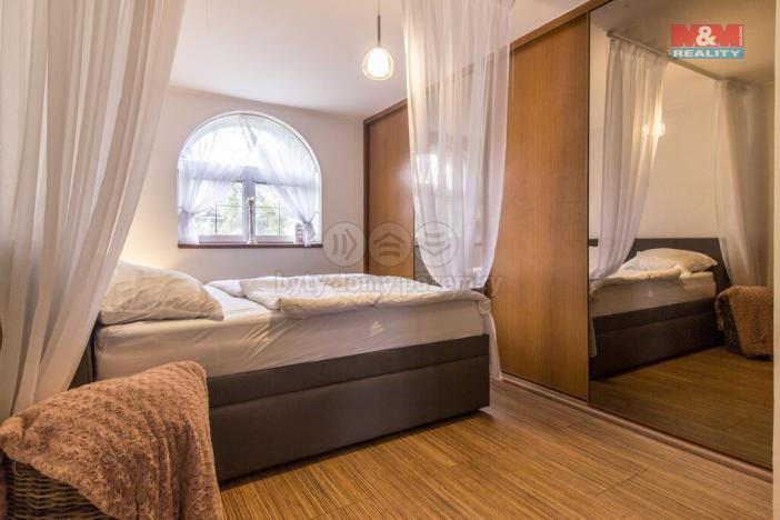 Prodej rodinného domu, Třebestovice, V zákruží, 280 m2