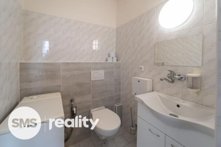 Prodej ordinace, Rožnov pod Radhoštěm, Lesní, 270 m2