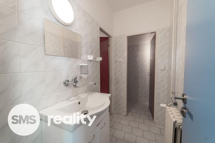 Prodej ordinace, Rožnov pod Radhoštěm, Lesní, 270 m2