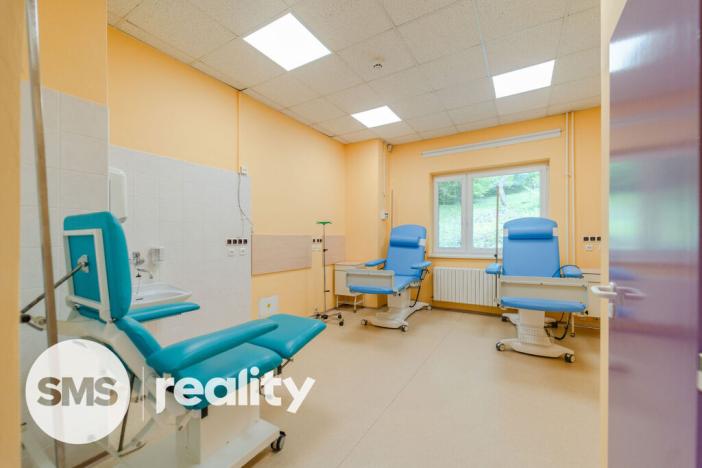 Prodej ordinace, Rožnov pod Radhoštěm, Lesní, 270 m2