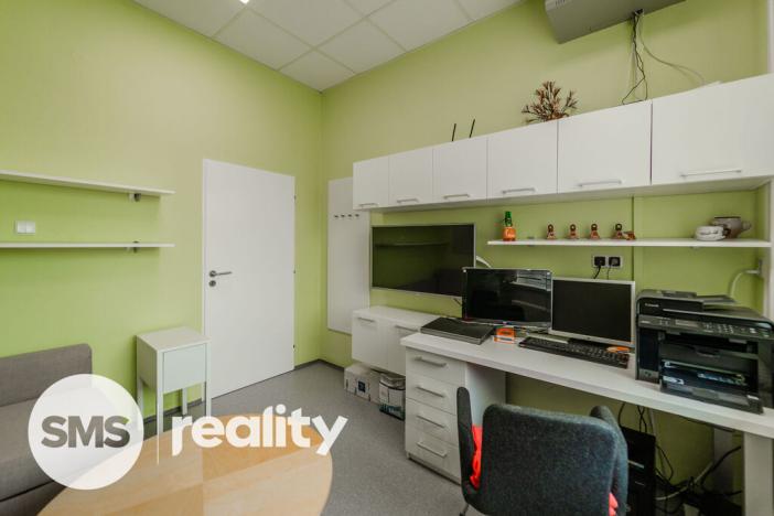 Prodej ordinace, Rožnov pod Radhoštěm, Lesní, 270 m2