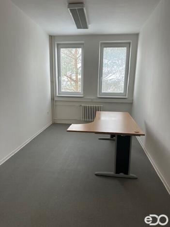 Pronájem kanceláře, Hradec Králové, Bratří Štefanů, 360 m2