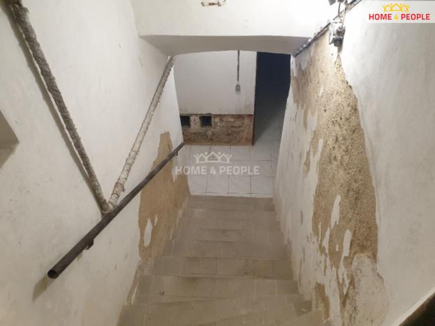 Pronájem obchodního prostoru, Benešov, Malé náměstí, 98 m2