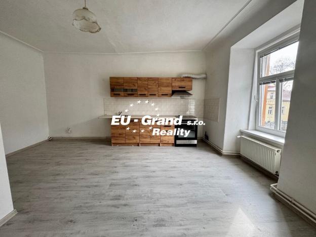 Pronájem bytu 2+1, Rumburk - Rumburk 1, Jiříkovská, 75 m2