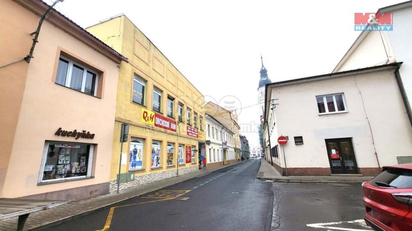 Prodej obchodního prostoru, Bílina, Želivského, 467 m2