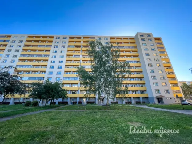 Pronájem bytu 1+1, Hradec Králové - Nový Hradec Králové, třída Edvarda Beneše, 41 m2
