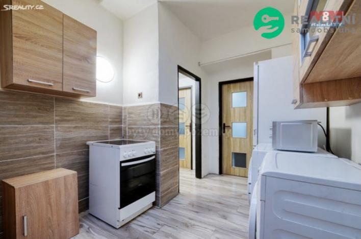 Prodej bytu 2+1, Nové Sedlo, Hůrecká, 45 m2